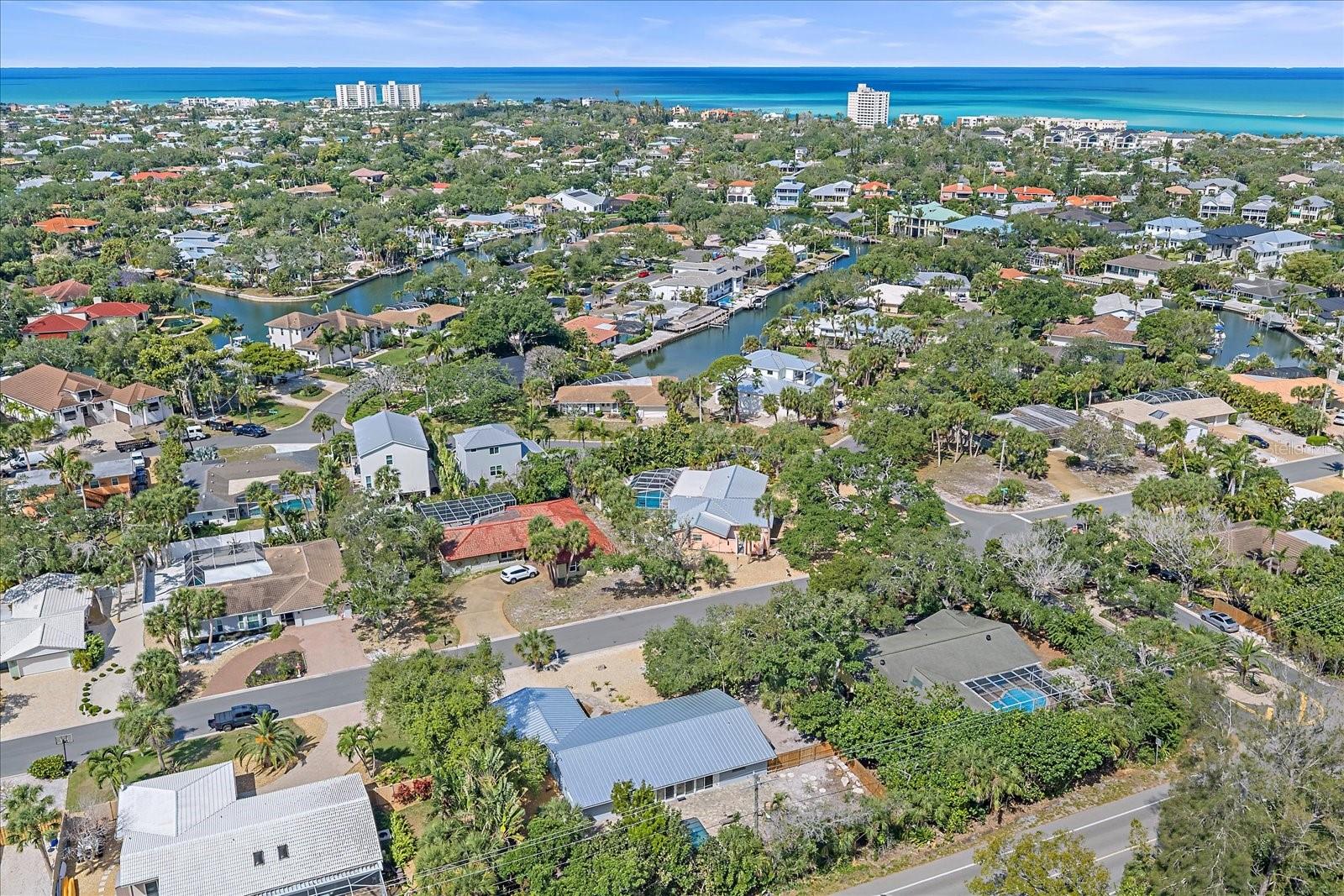 Image 45 of 50 For 611 Venice Lane