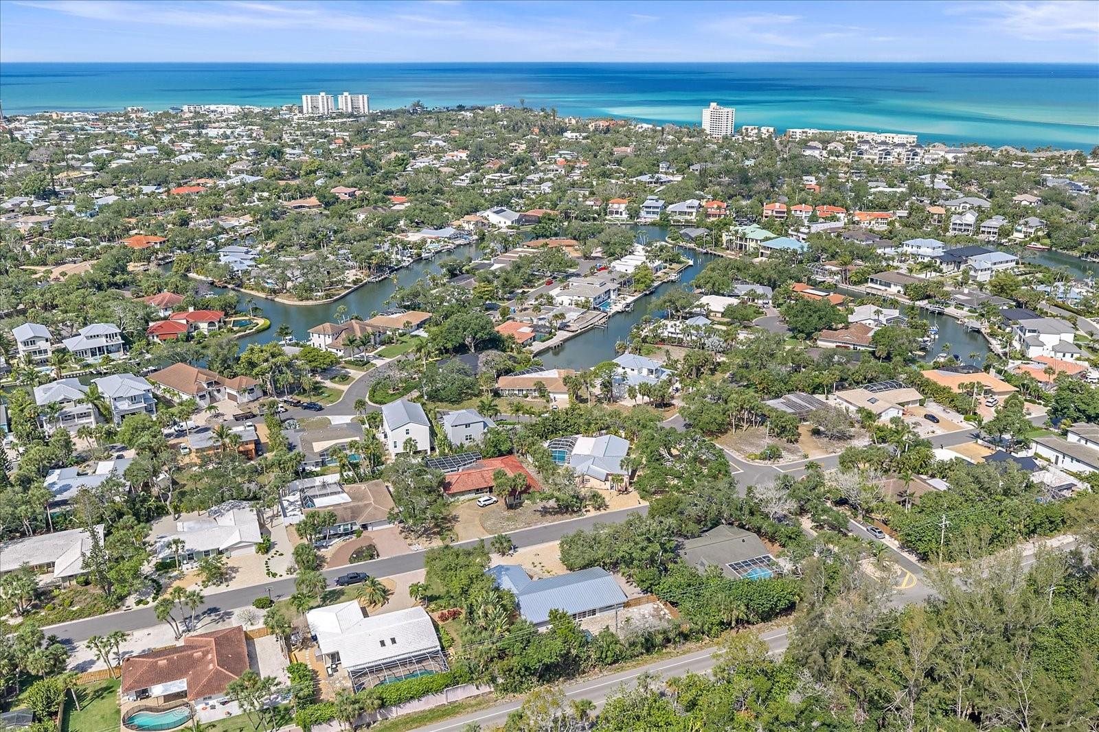 Image 46 of 50 For 611 Venice Lane