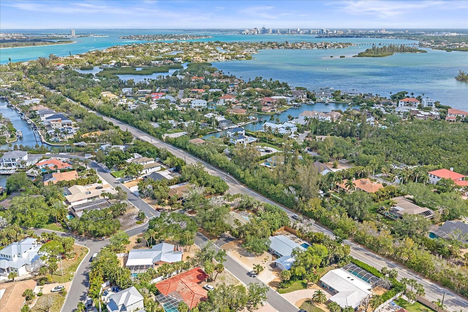 Image 48 of 50 For 611 Venice Lane