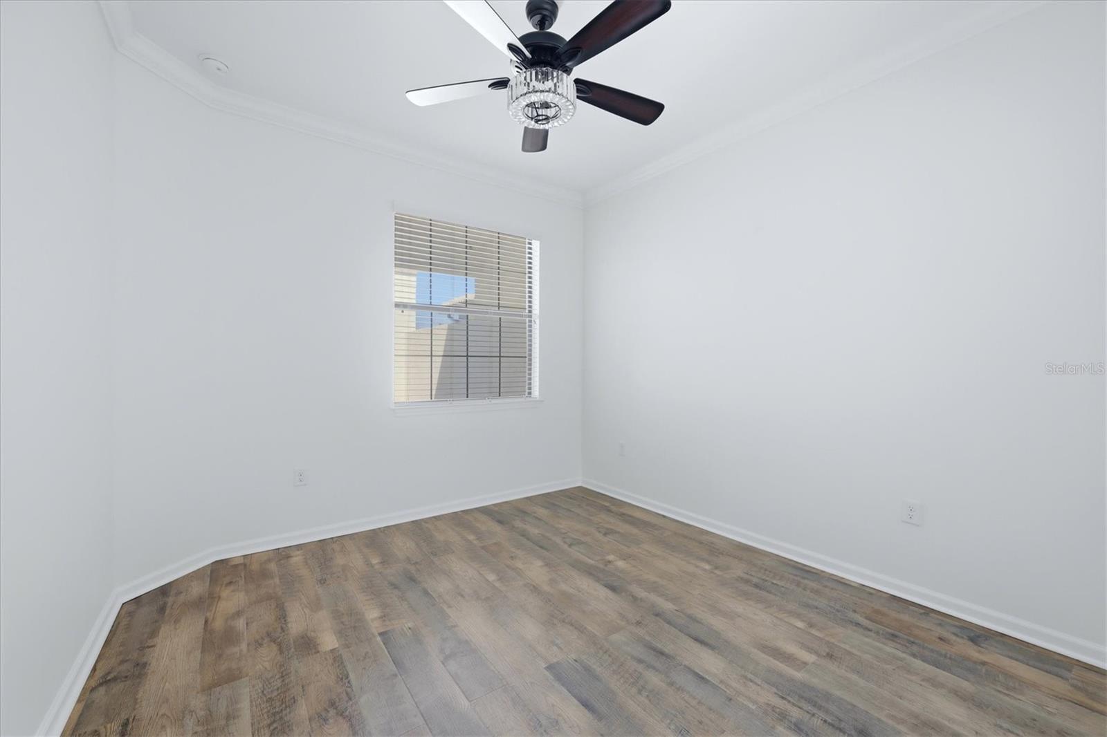 Listing photo id 20 for 17039 Hampton Falls Terrace