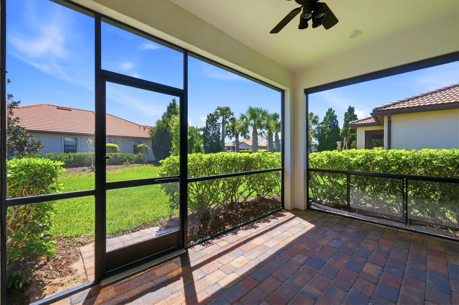 Listing photo id 27 for 17039 Hampton Falls Terrace