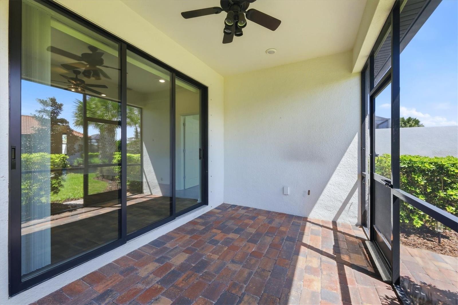 Listing photo id 30 for 17039 Hampton Falls Terrace