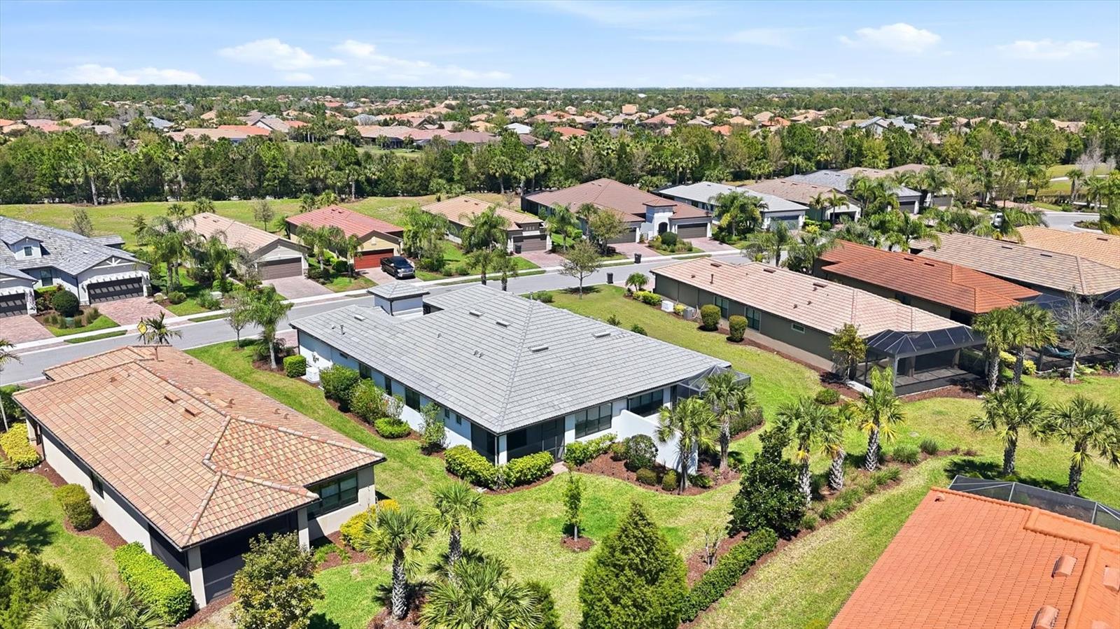 Listing photo id 36 for 17039 Hampton Falls Terrace