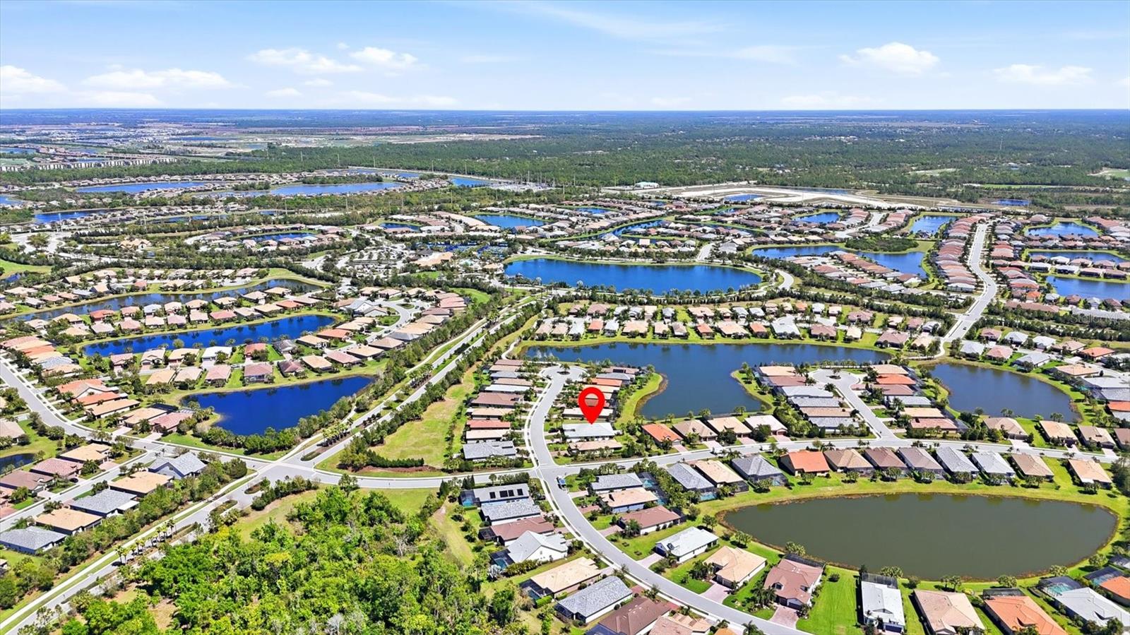 Listing photo id 2 for 17039 Hampton Falls Terrace