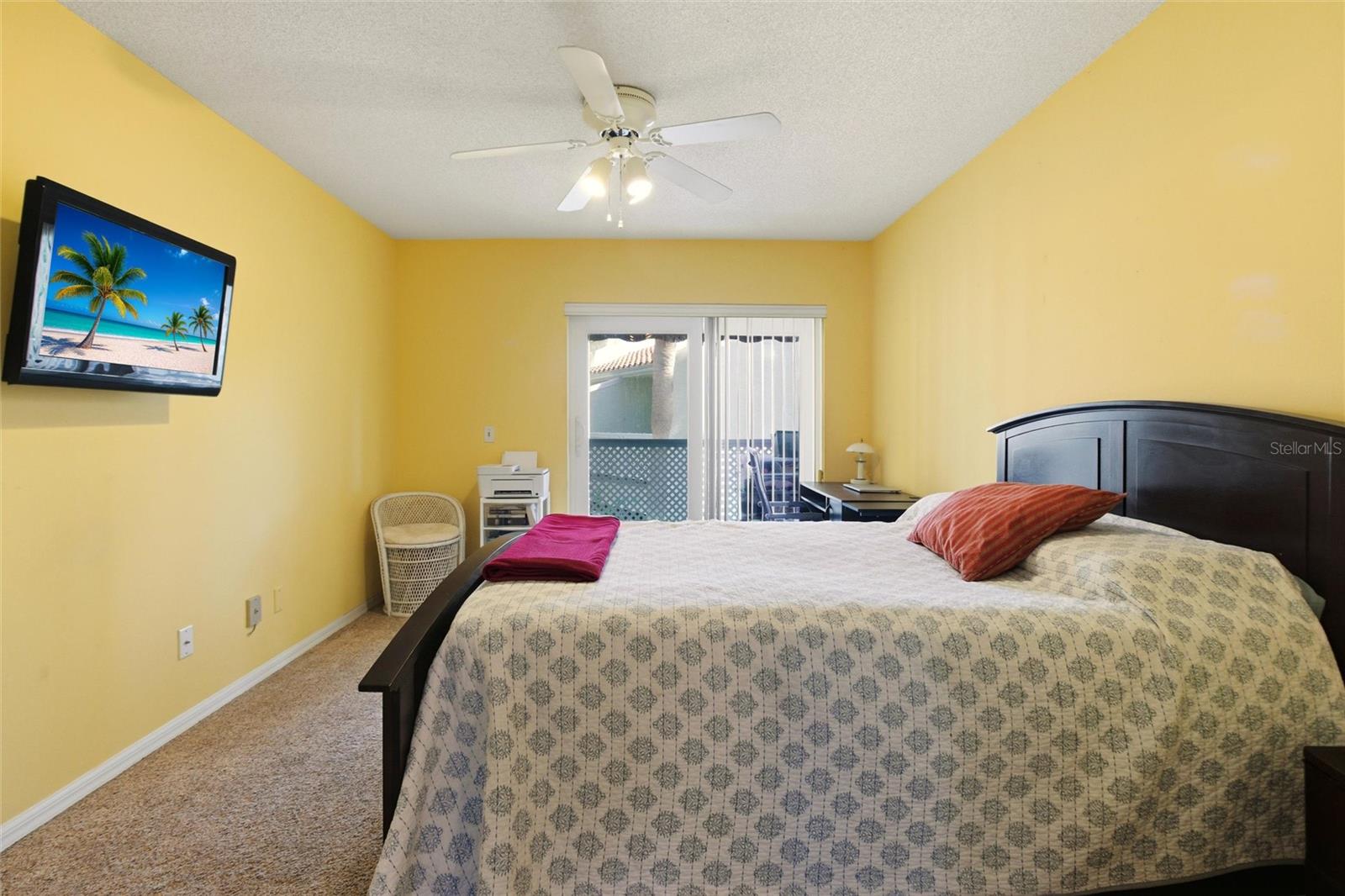 Image 20 of 43 For 6101 34th Street W 23c