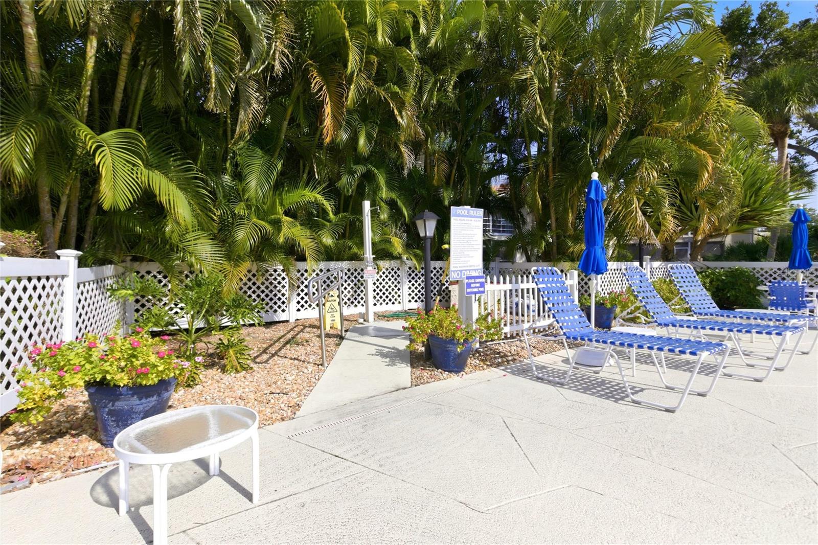 Image 35 of 43 For 6101 34th Street W 23c