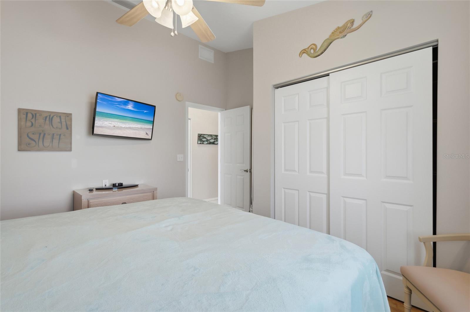 Image 15 of 32 For 2806 Gulf Drive