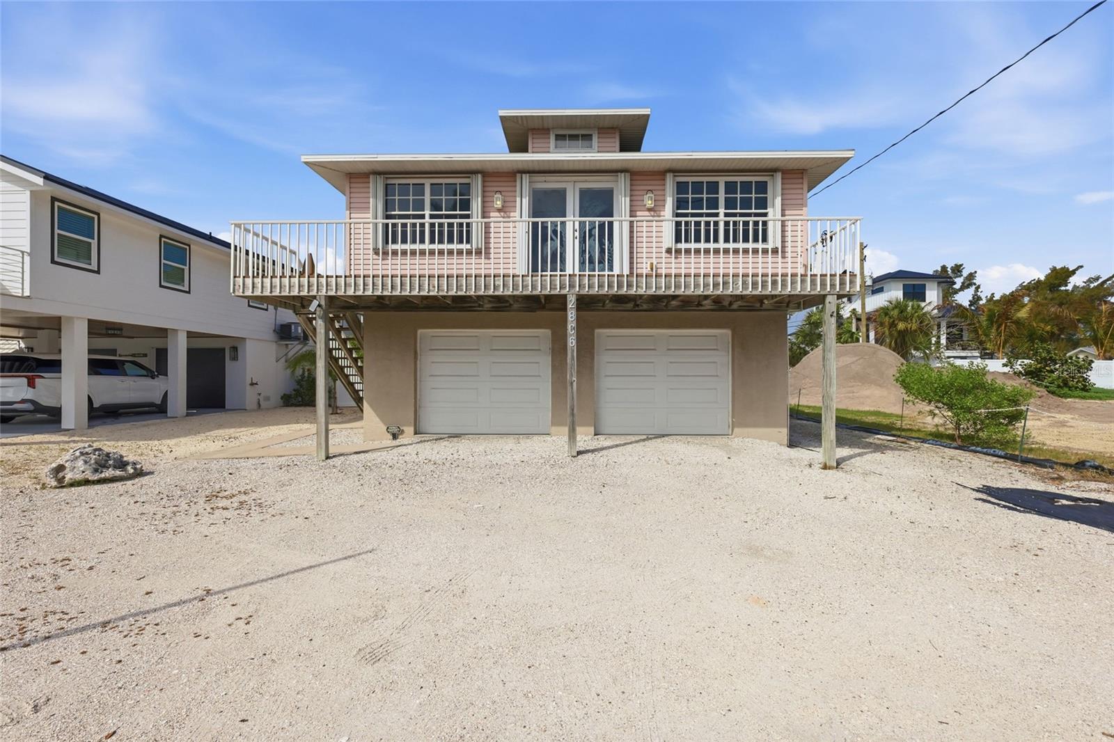 Image 2 of 32 For 2806 Gulf Drive