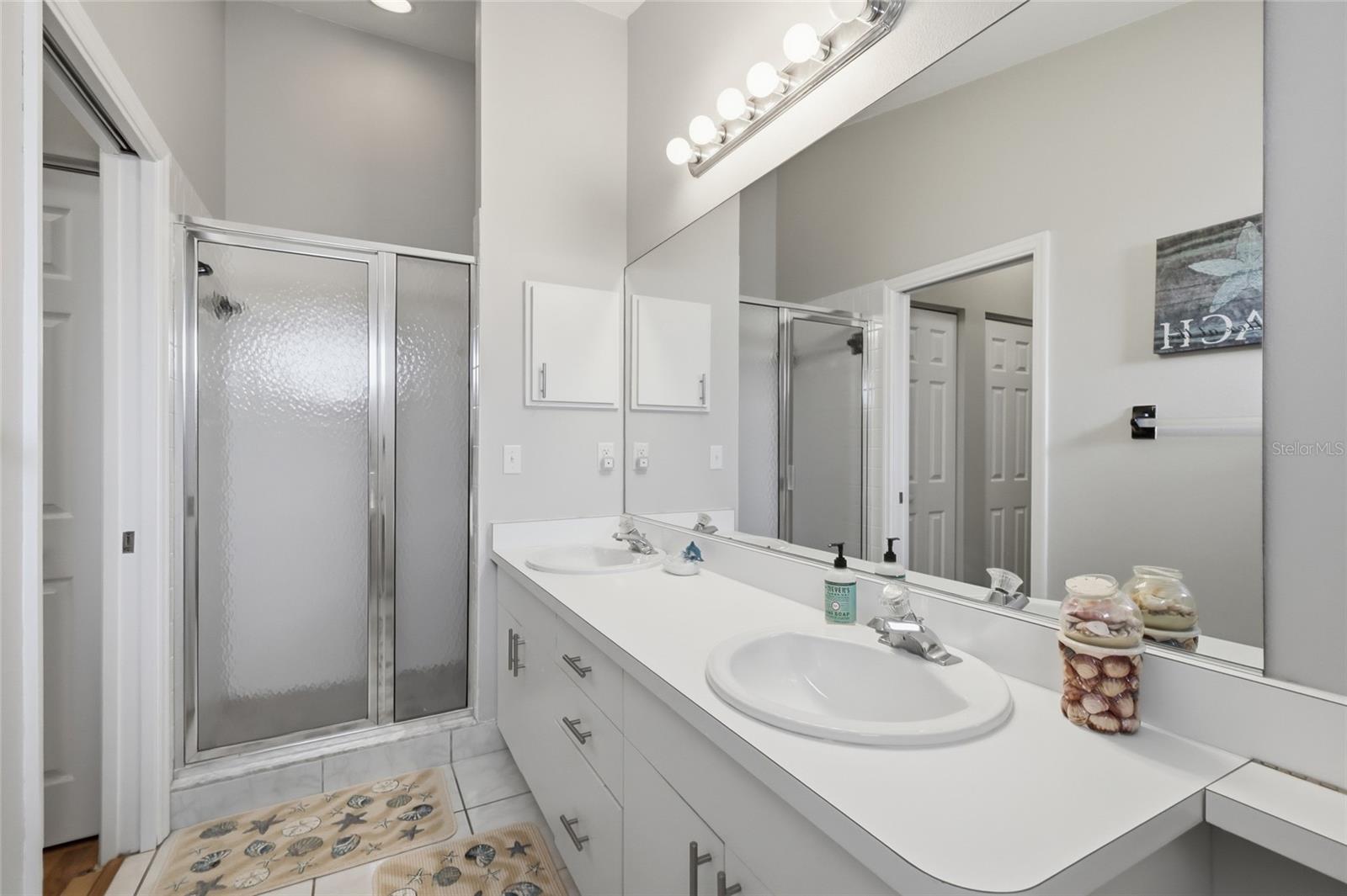 Image 21 of 32 For 2806 Gulf Drive