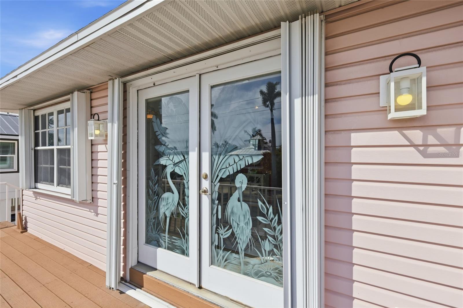 Image 5 of 32 For 2806 Gulf Drive