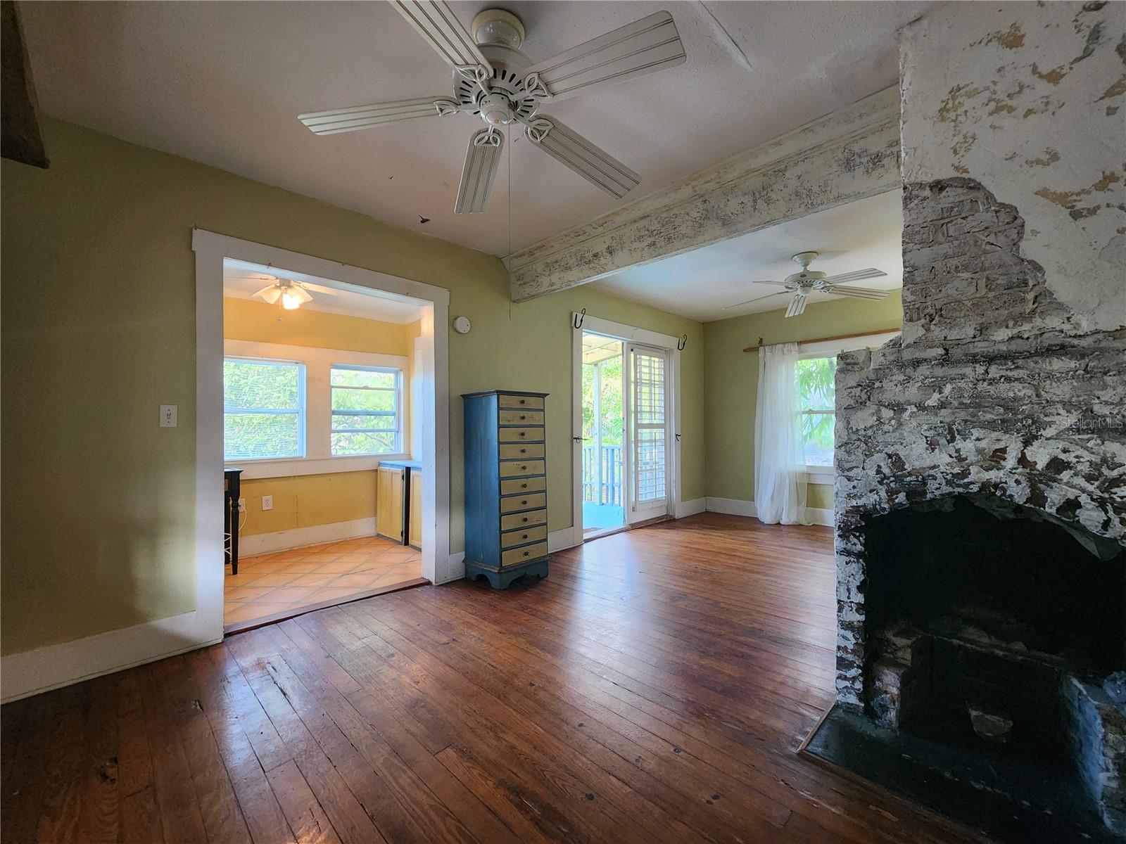 Image 25 of 29 For 2121 7th Avenue W