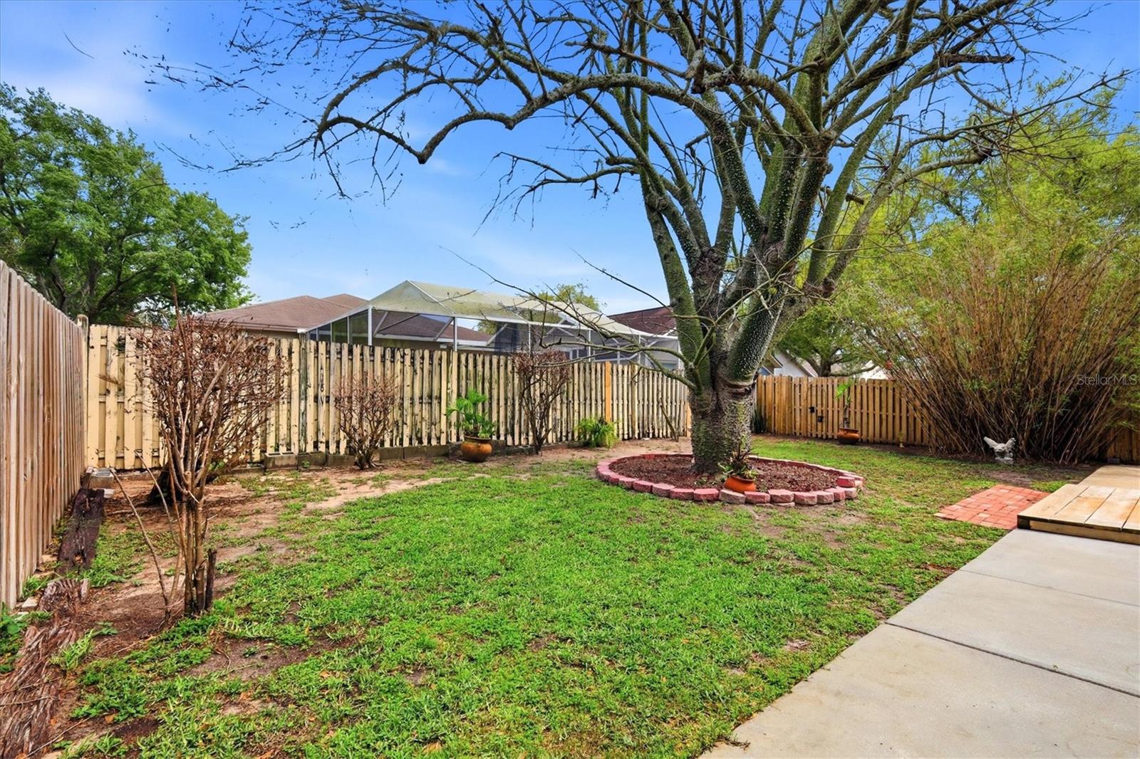 Image 30 of 33 For 919 Grand Canyon Drive