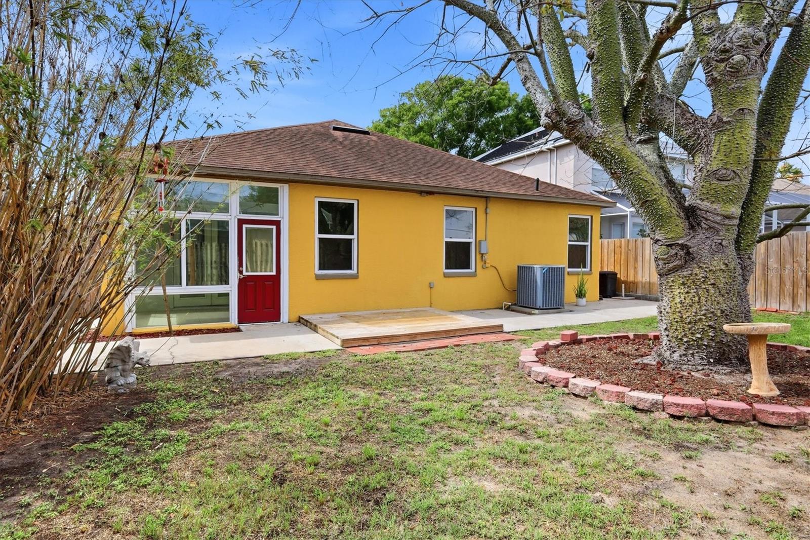 Image 32 of 33 For 919 Grand Canyon Drive