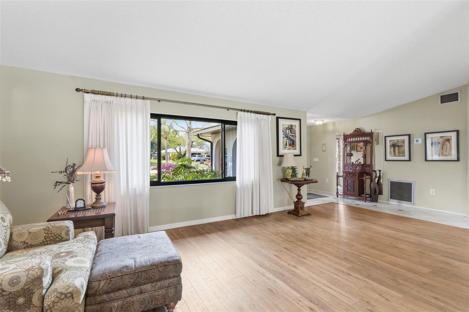 Image 11 of 84 For 5109 Palm Aire Drive