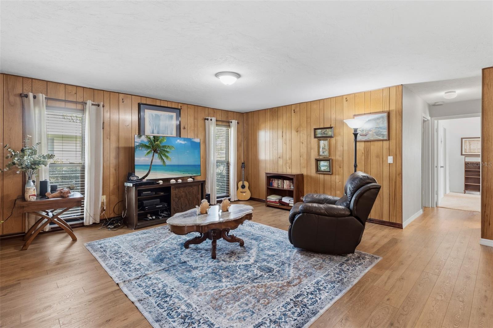 Image 21 of 84 For 5109 Palm Aire Drive