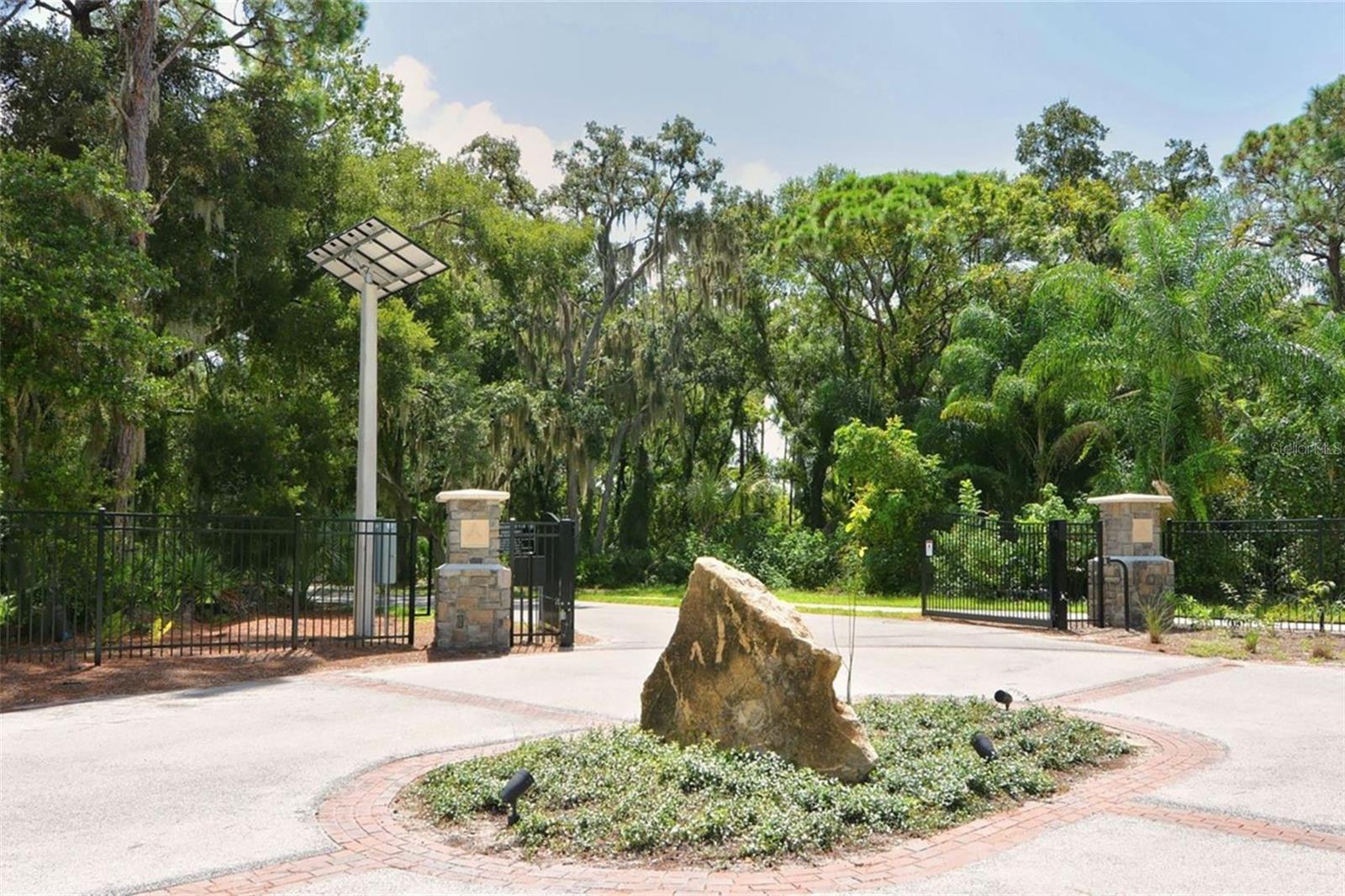 Image 75 of 84 For 5109 Palm Aire Drive