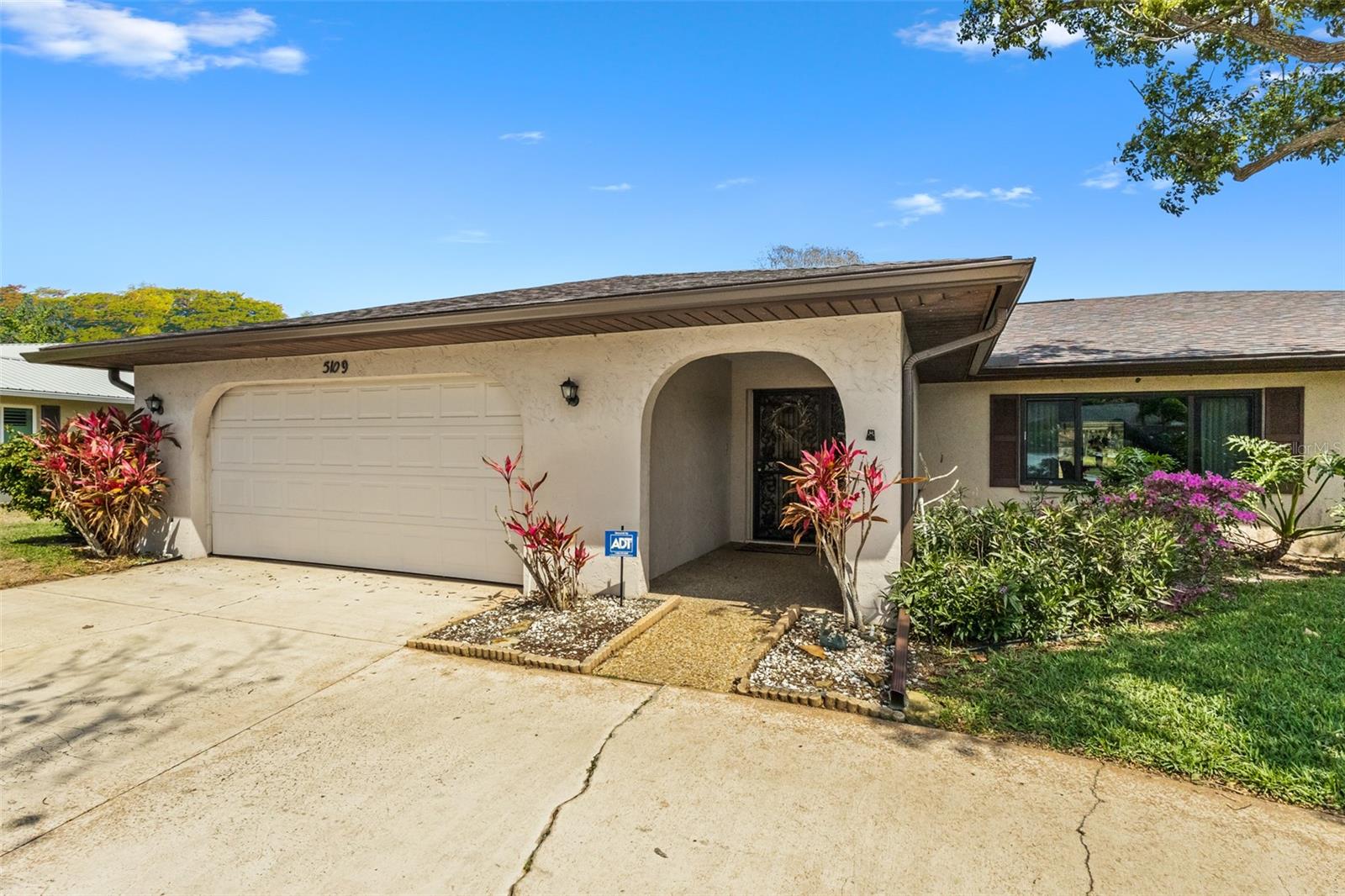 Image 9 of 84 For 5109 Palm Aire Drive