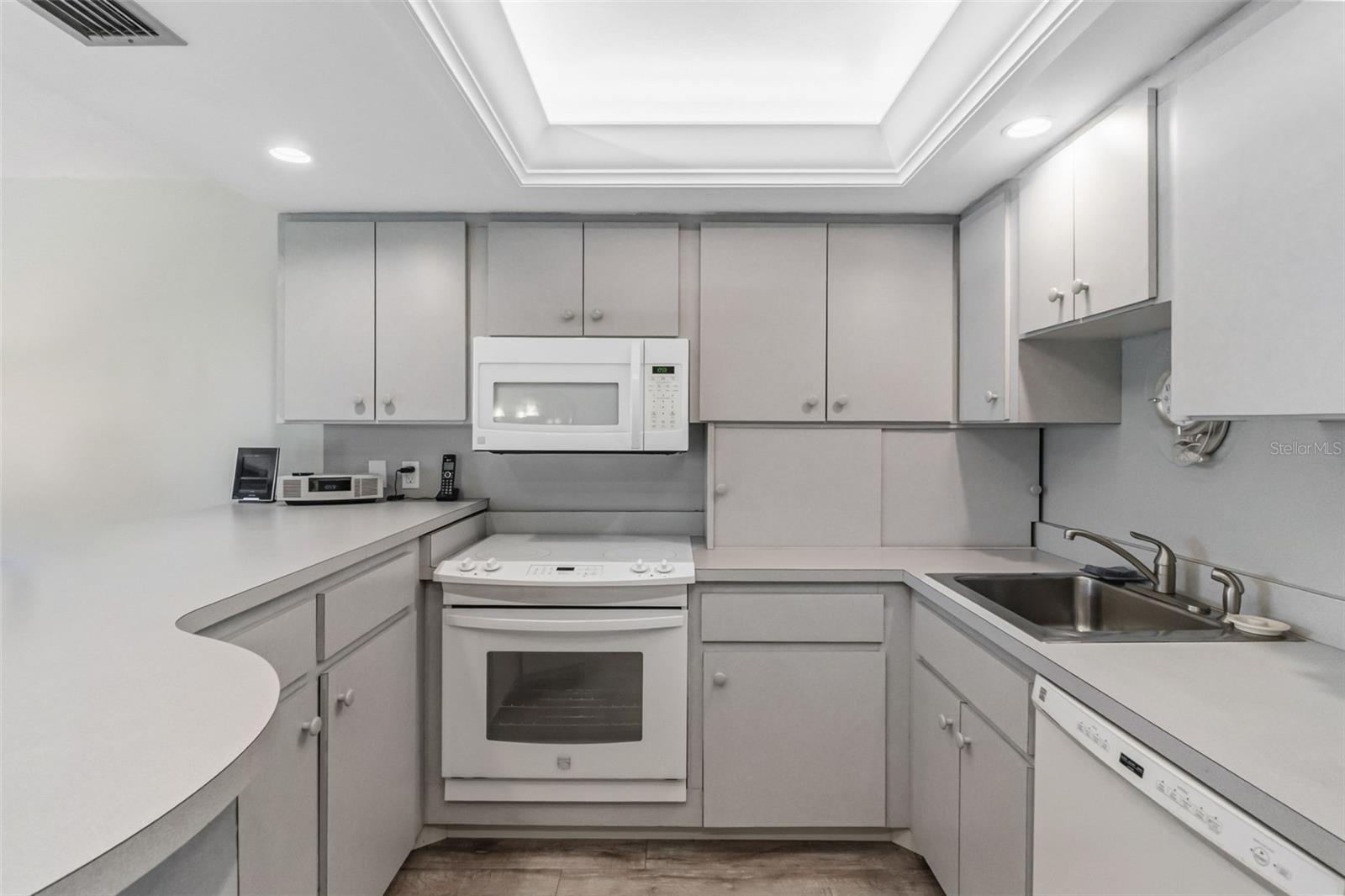 Image 13 of 41 For 6750 Gulf Of Mexico Drive 152