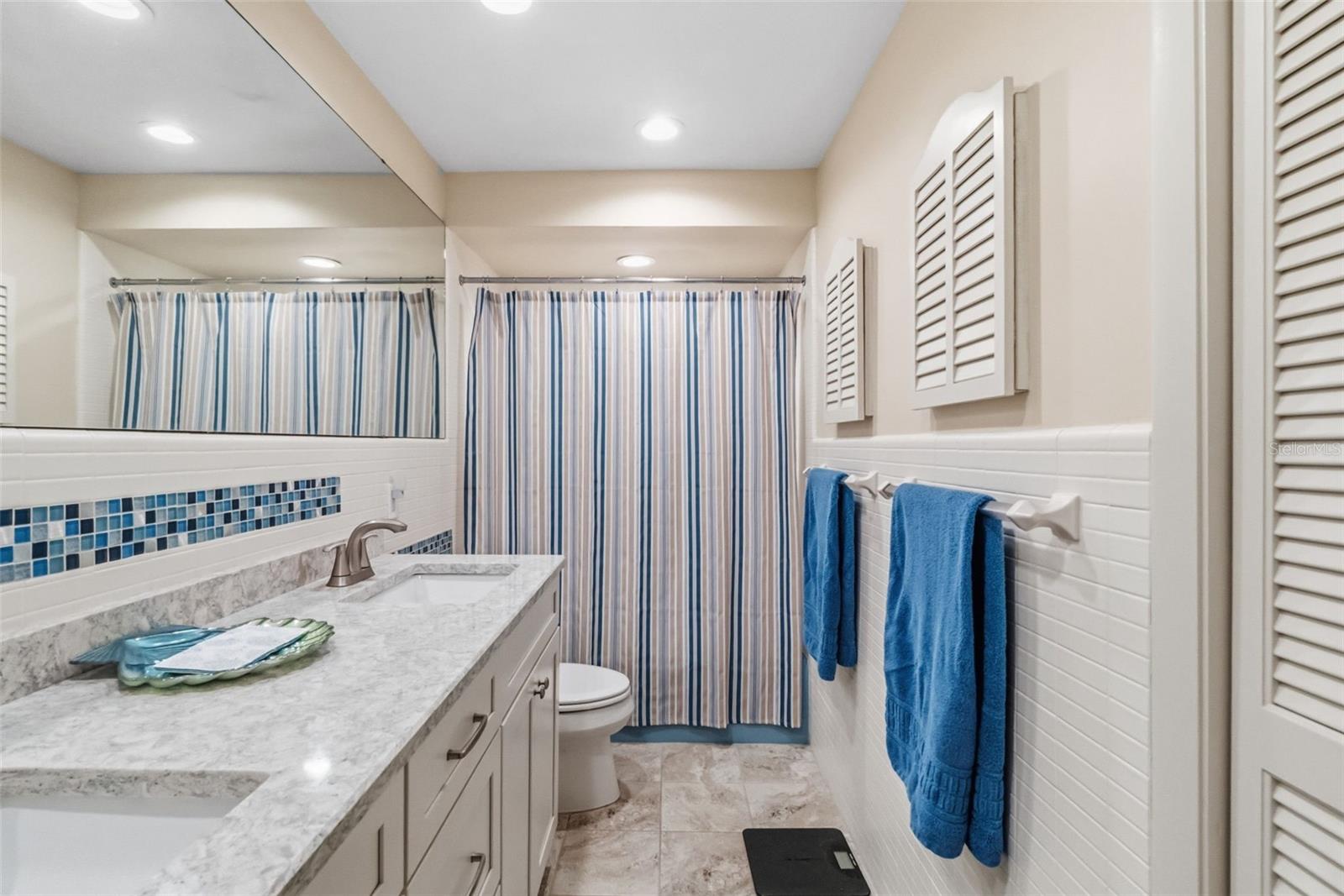 Image 23 of 41 For 6750 Gulf Of Mexico Drive 152