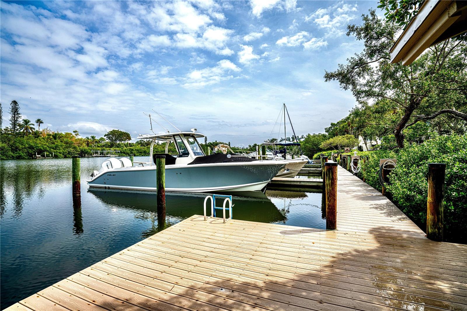 Image 30 of 41 For 6750 Gulf Of Mexico Drive 152