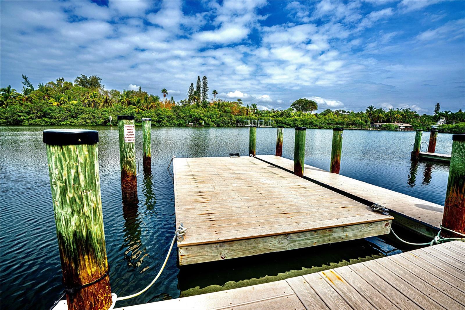 Image 31 of 41 For 6750 Gulf Of Mexico Drive 152