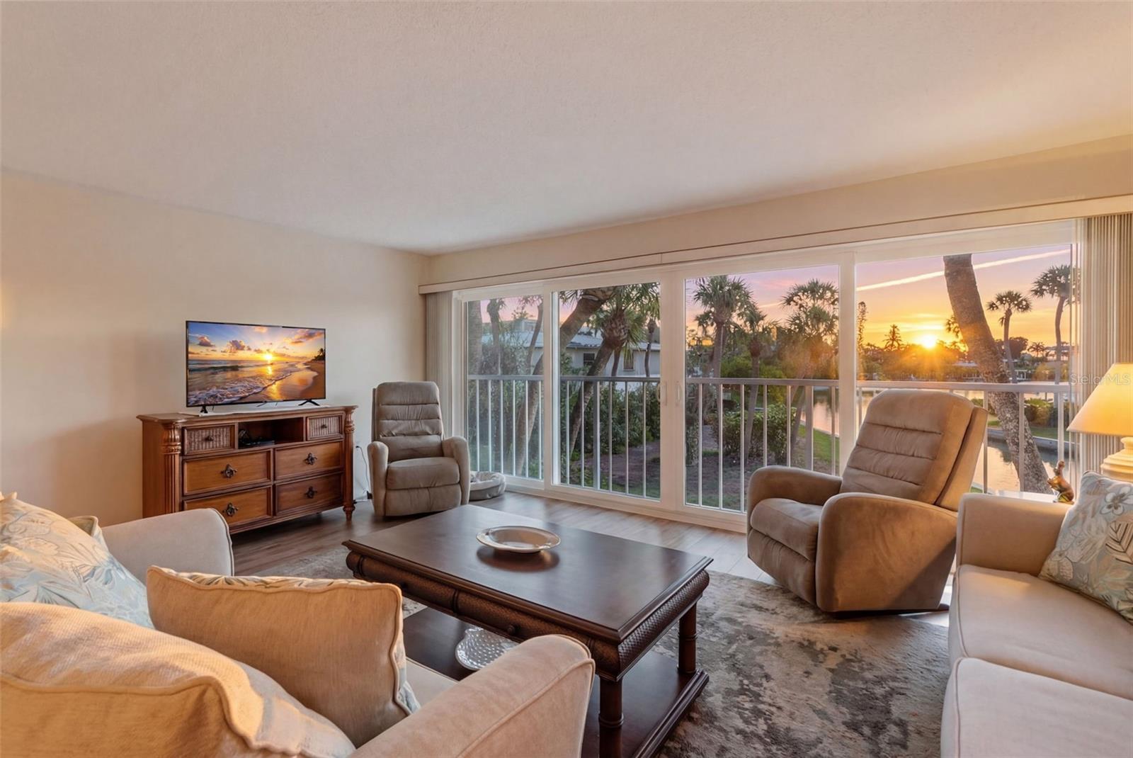 Image 39 of 41 For 6750 Gulf Of Mexico Drive 152