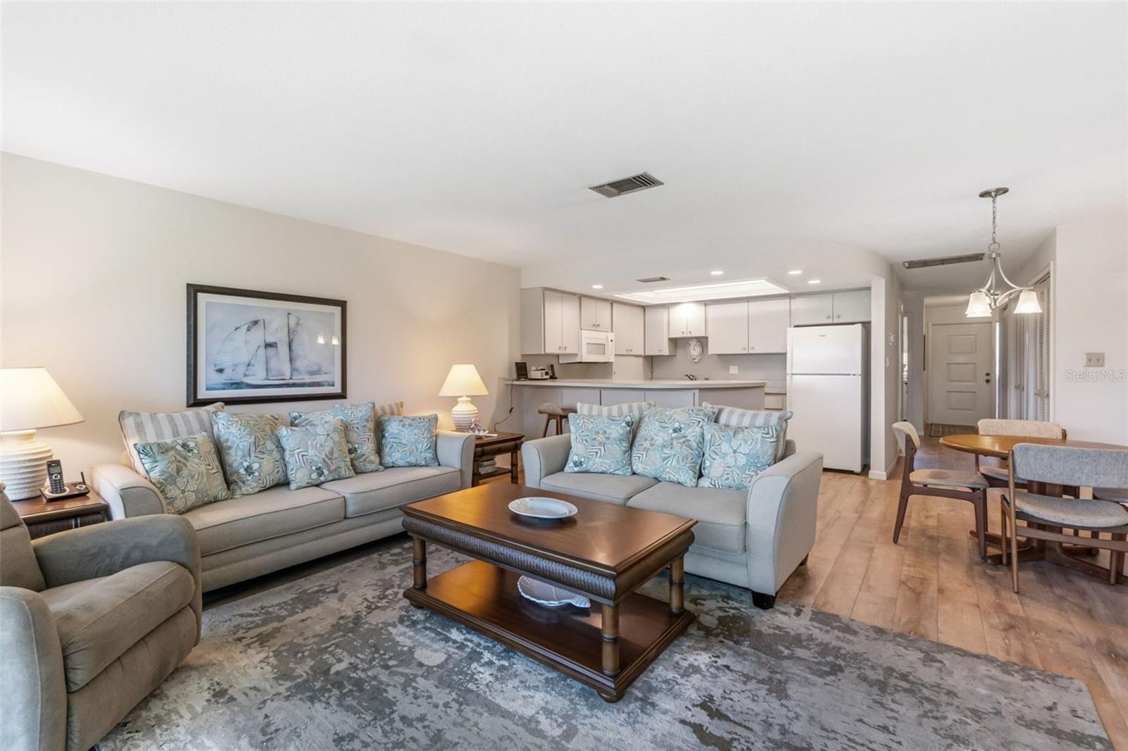 Image 5 of 41 For 6750 Gulf Of Mexico Drive 152