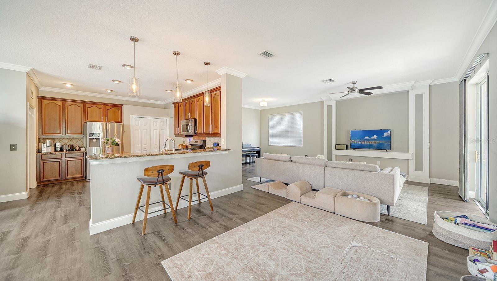 Image 11 of 53 For 6122 Blue Runner Court