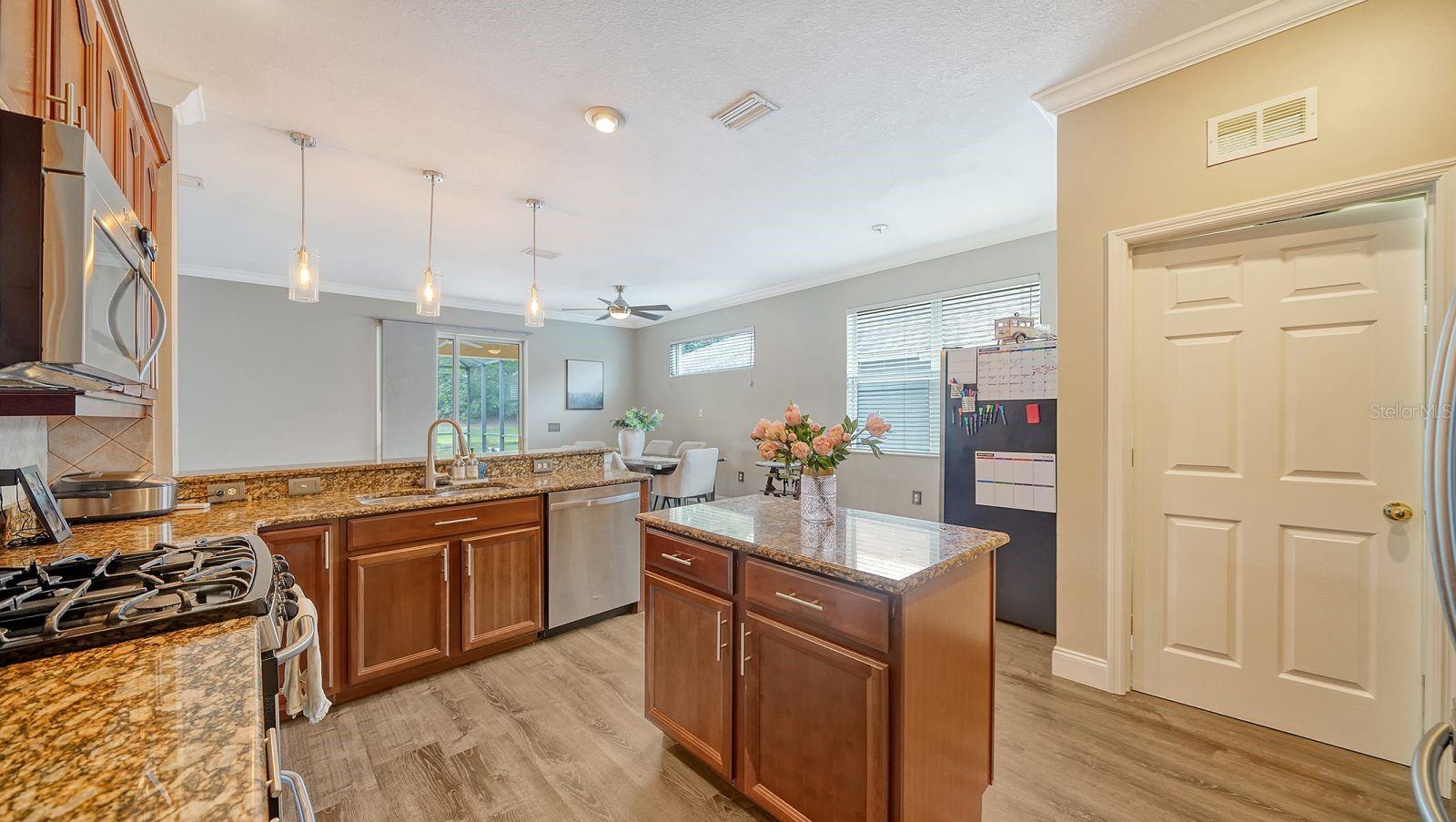 Image 13 of 53 For 6122 Blue Runner Court