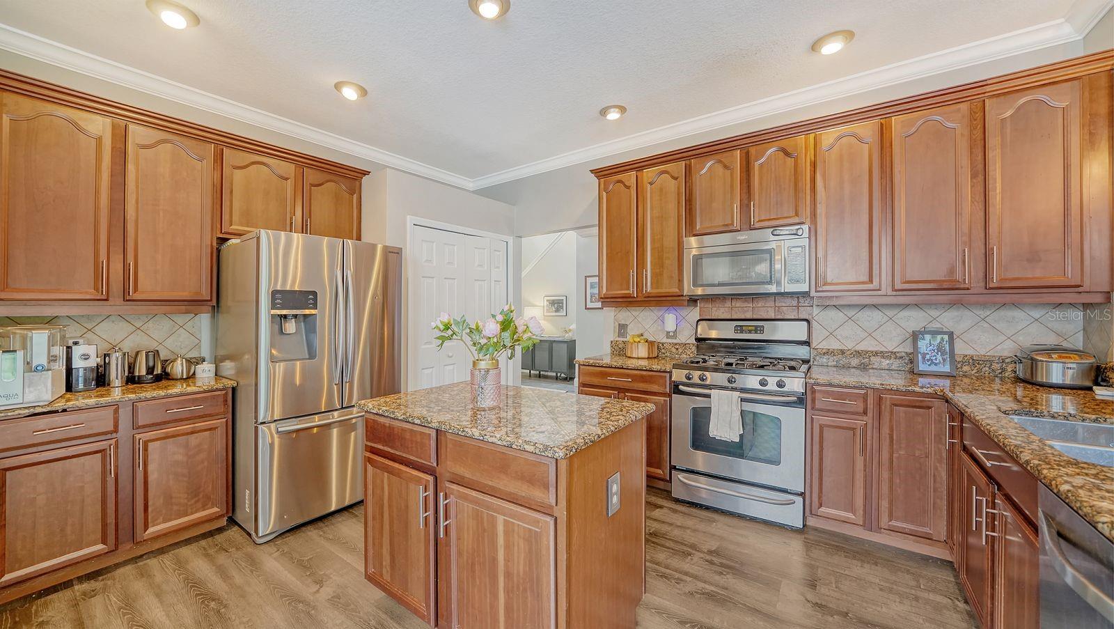 Image 16 of 53 For 6122 Blue Runner Court