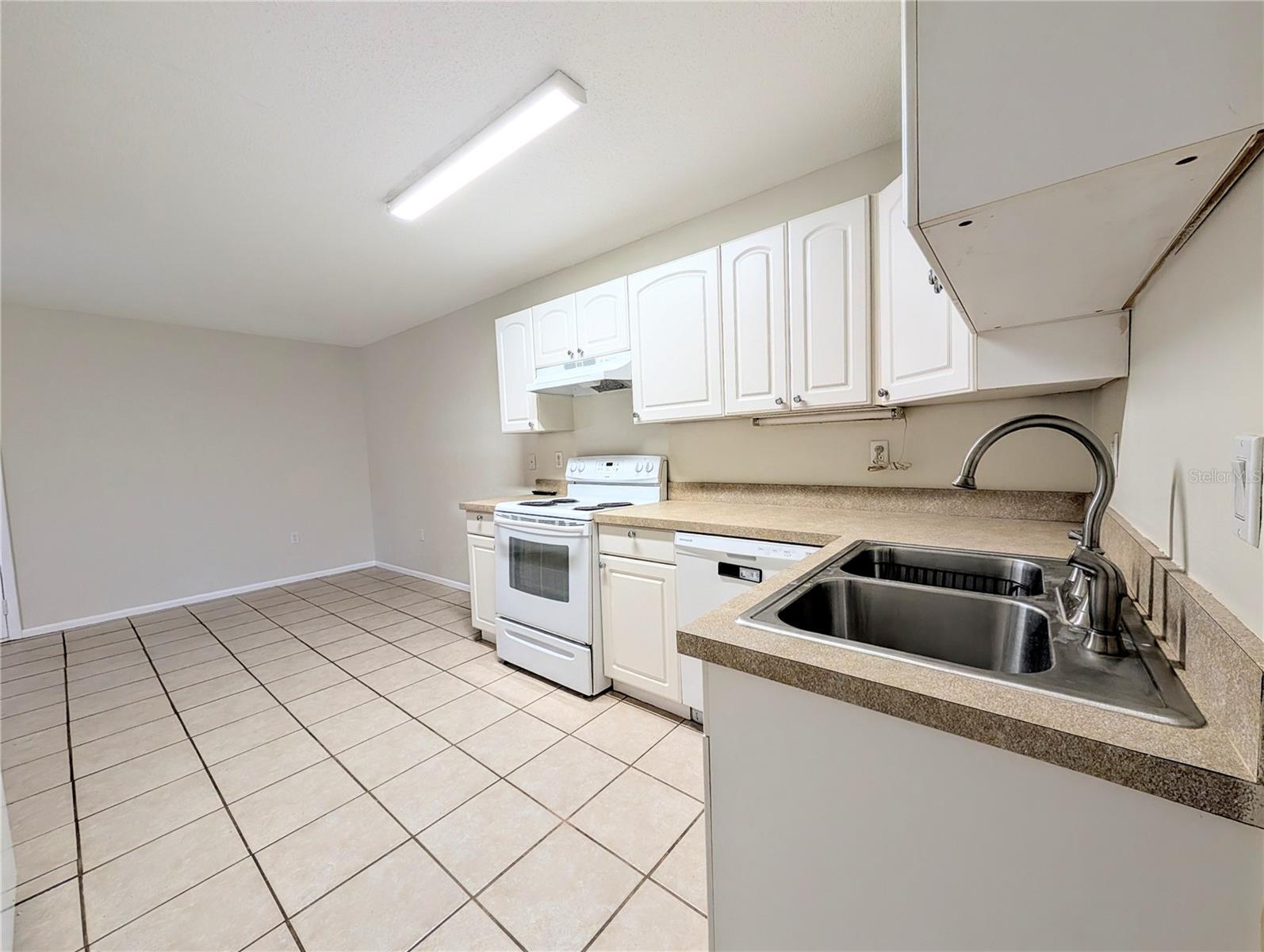 Image 15 of 18 For 1122 68th Avenue Drive W 5