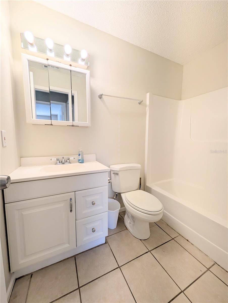 Image 9 of 18 For 1122 68th Avenue Drive W 5