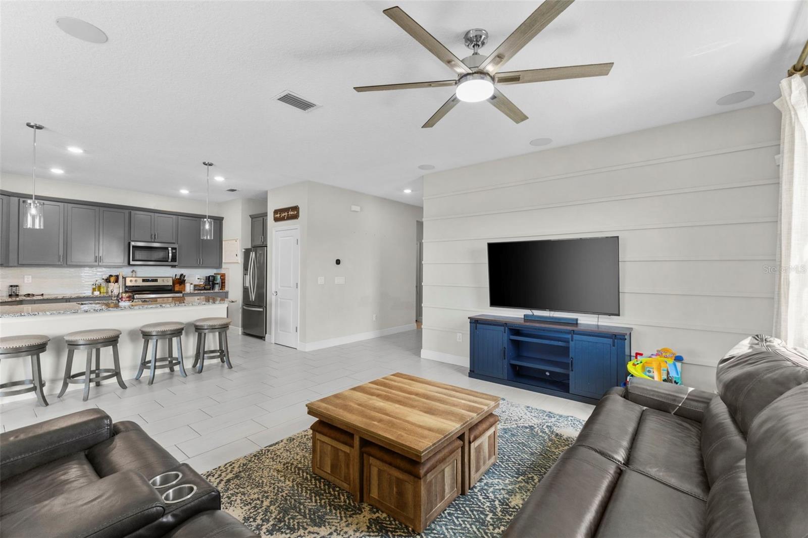 Image 10 of 20 For 7434 35th Lane E