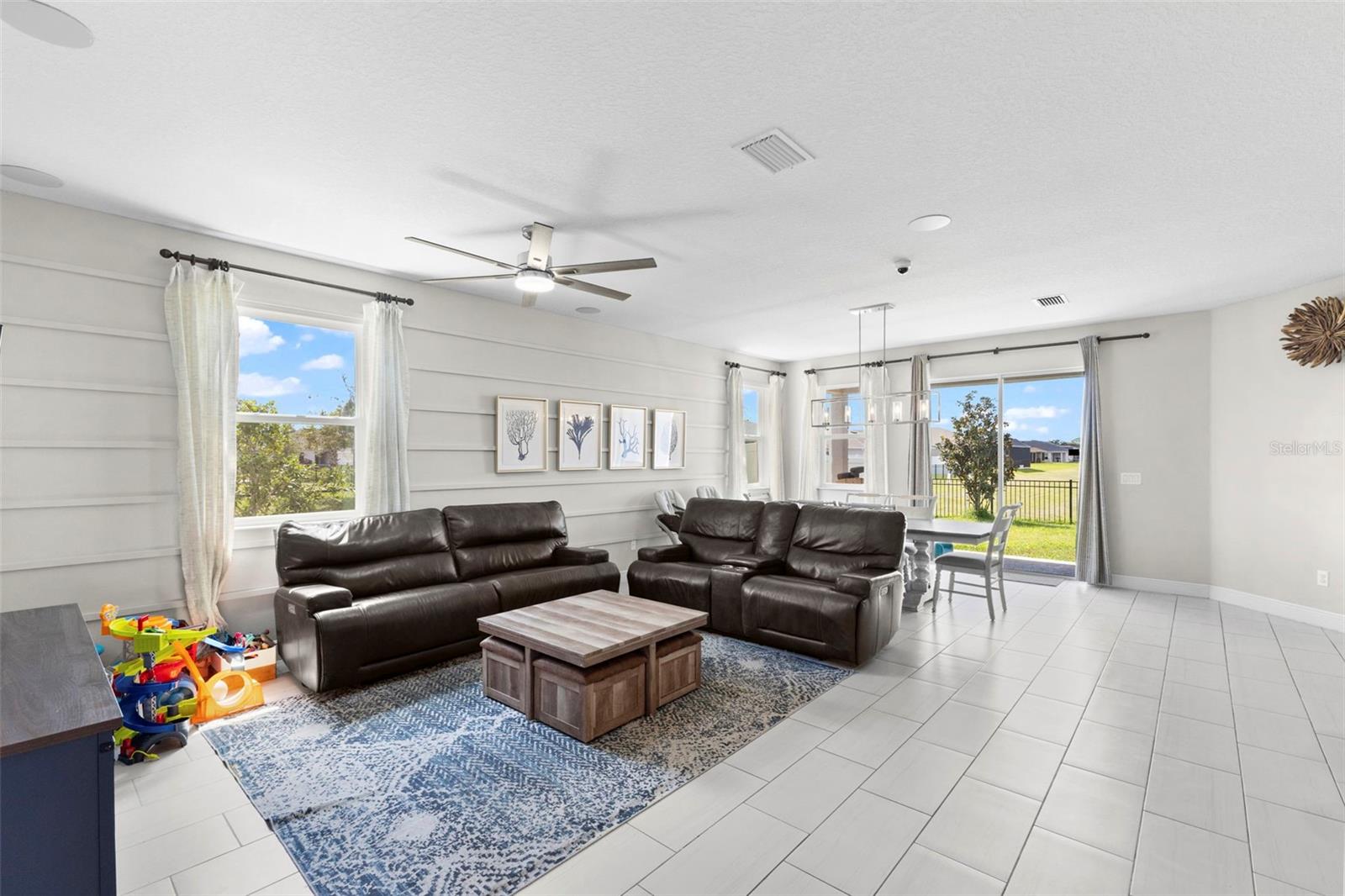 Image 9 of 20 For 7434 35th Lane E