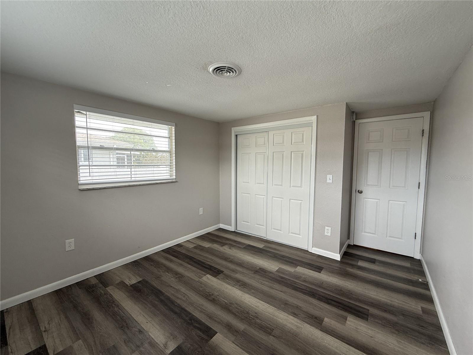 Image 12 of 18 For 260 Nippino Trail E