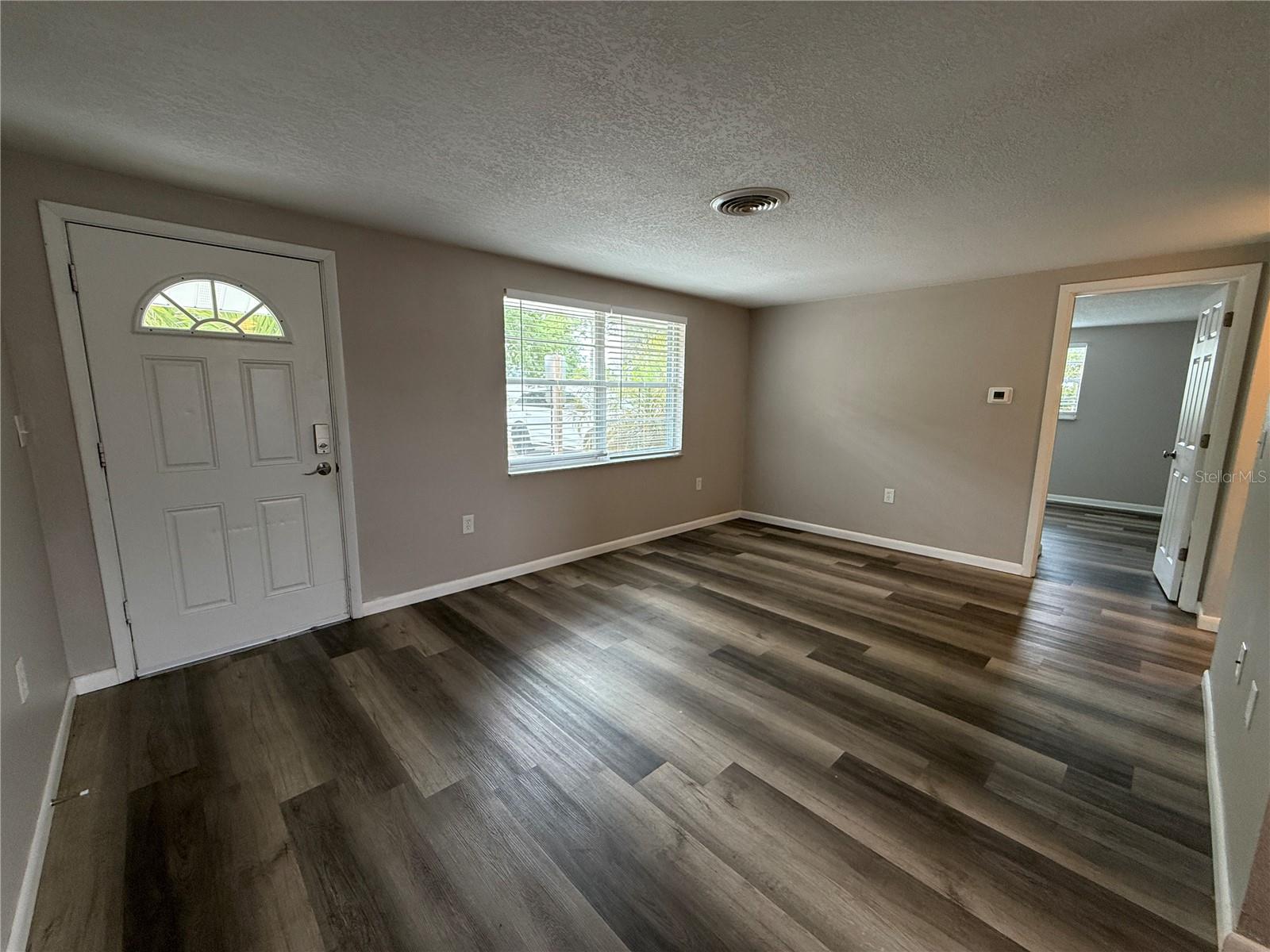 Image 2 of 18 For 260 Nippino Trail E