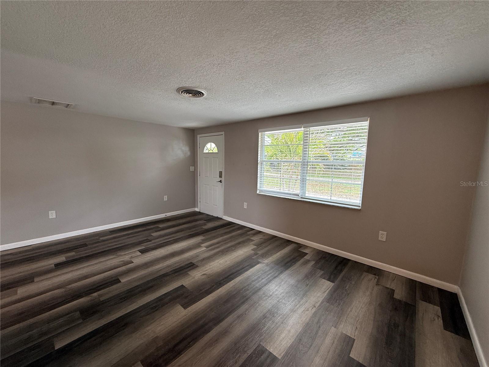 Image 3 of 18 For 260 Nippino Trail E