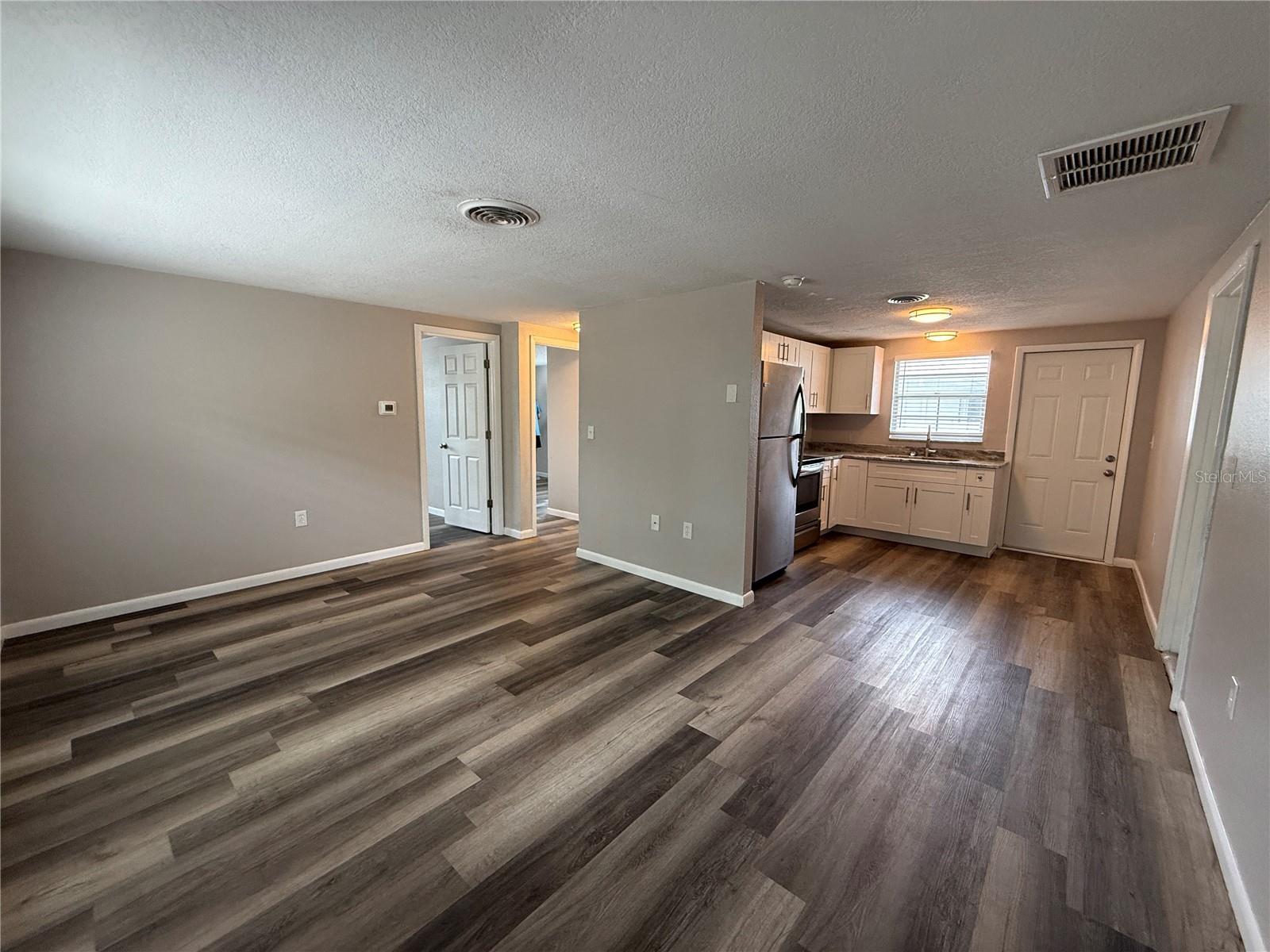 Image 4 of 18 For 260 Nippino Trail E