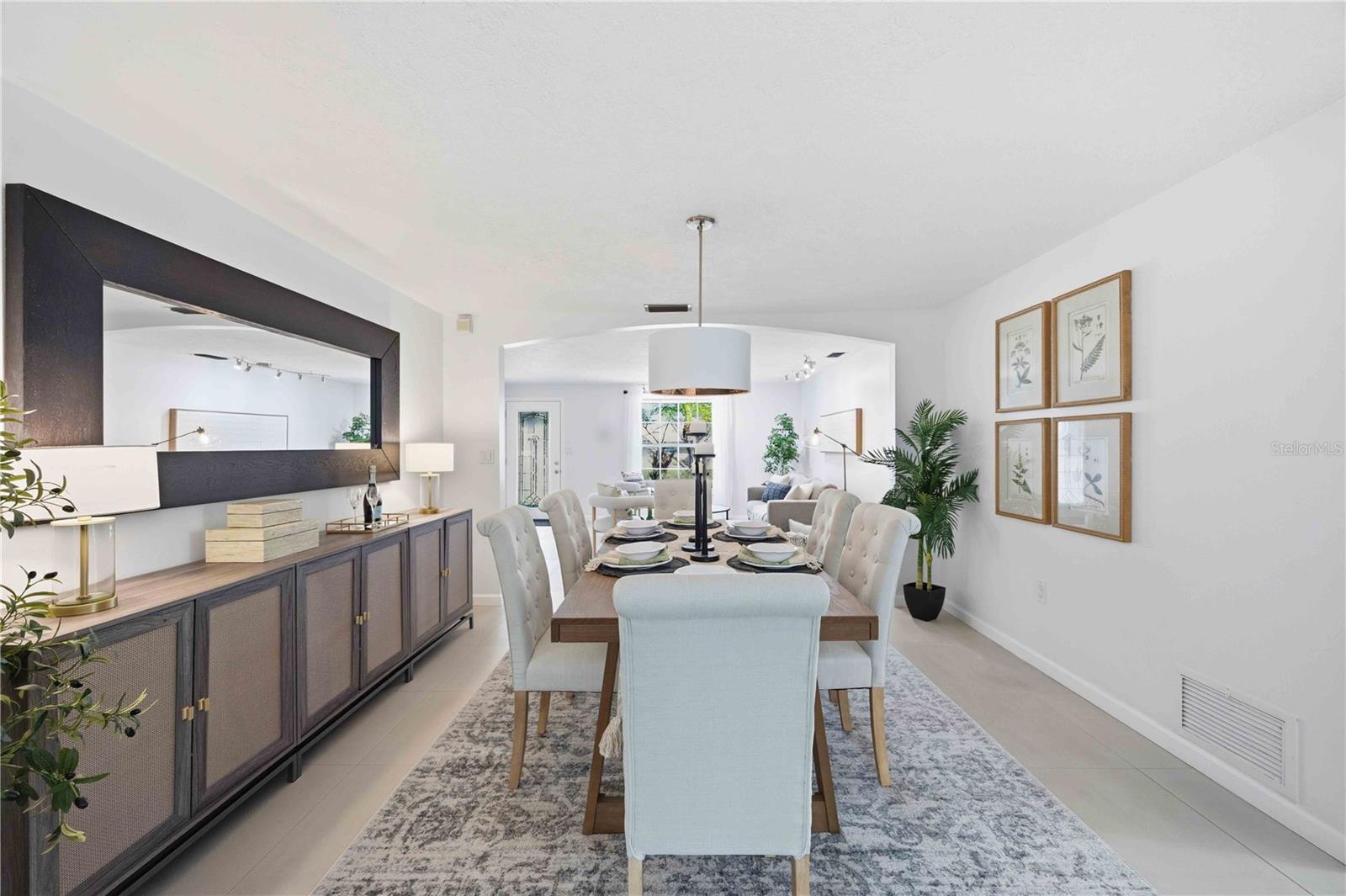 Image 13 of 72 For 2546 Parma Street