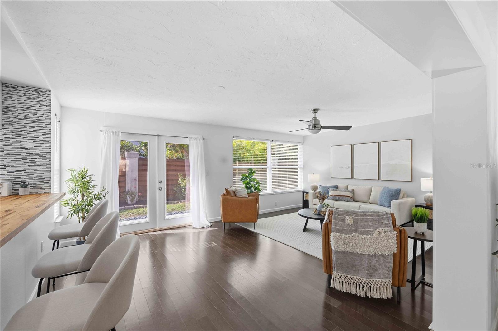 Image 22 of 72 For 2546 Parma Street