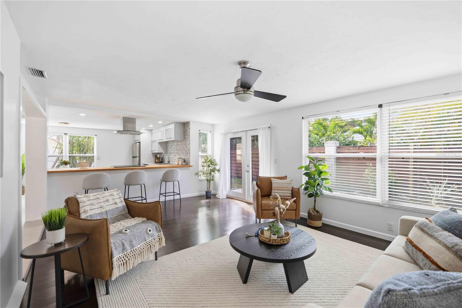 Image 24 of 72 For 2546 Parma Street