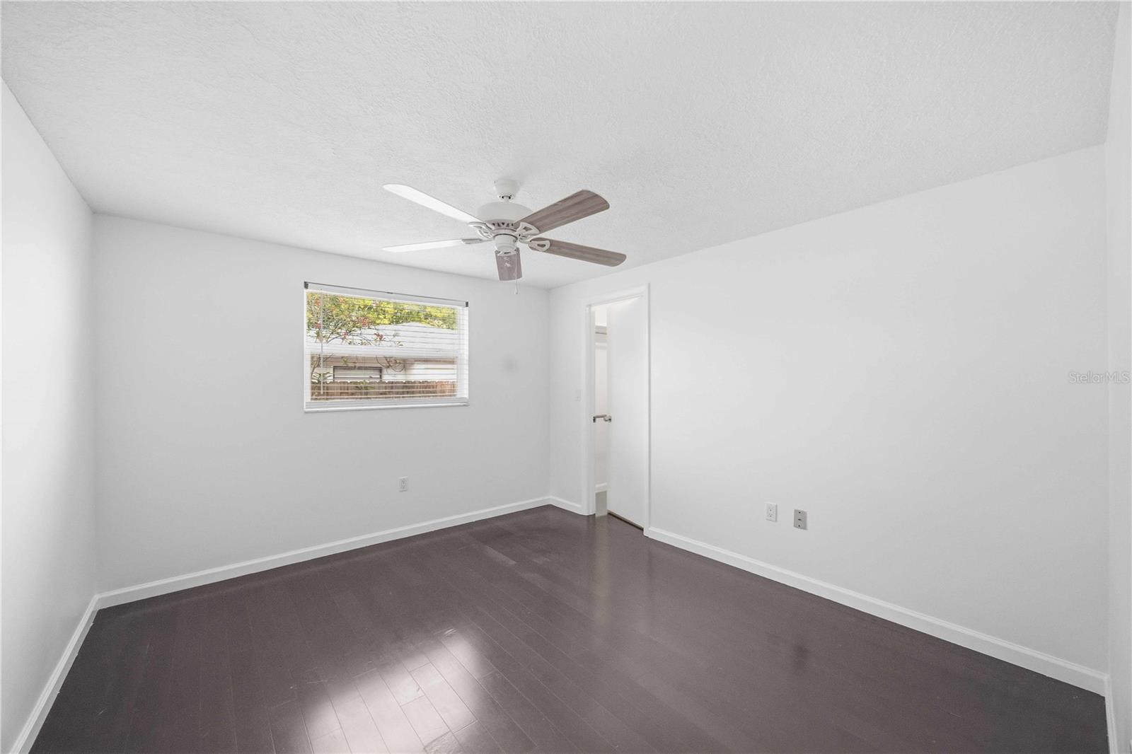 Image 38 of 72 For 2546 Parma Street