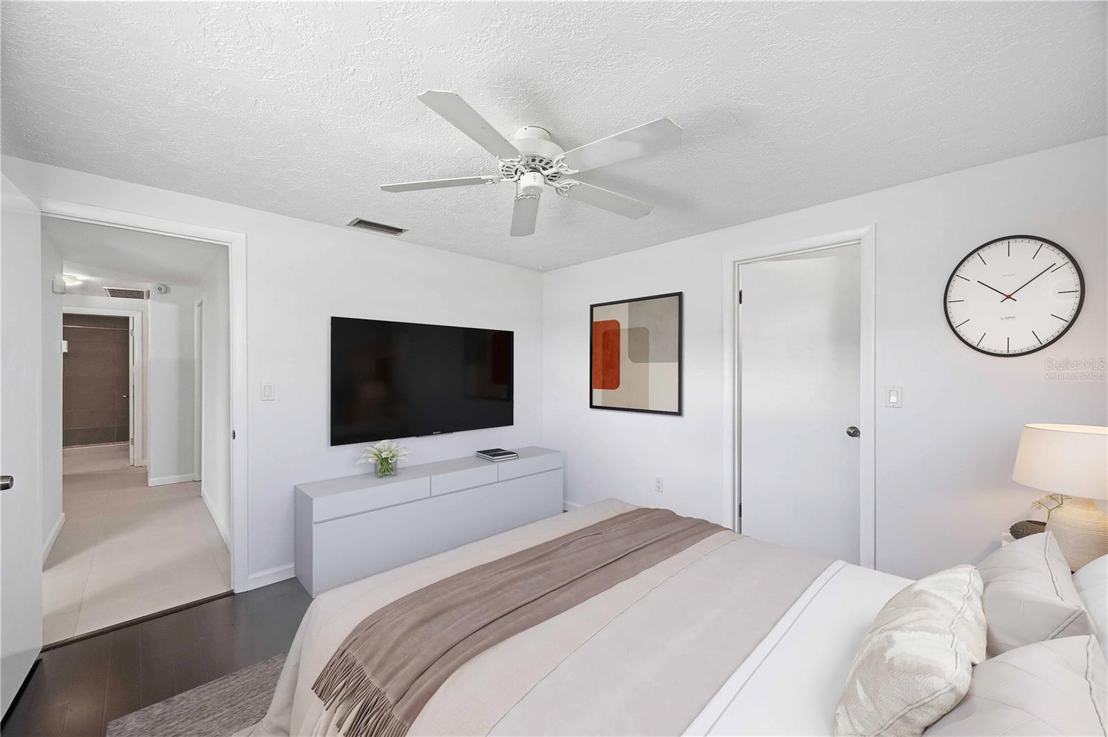 Image 41 of 72 For 2546 Parma Street