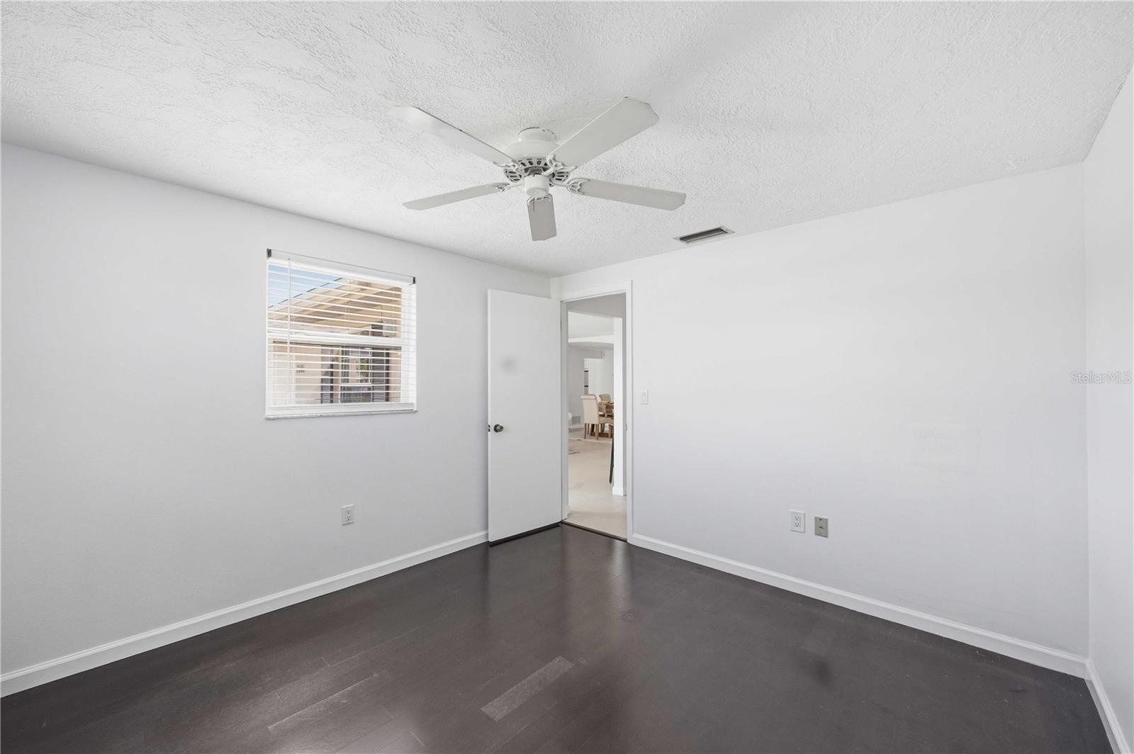 Image 44 of 72 For 2546 Parma Street