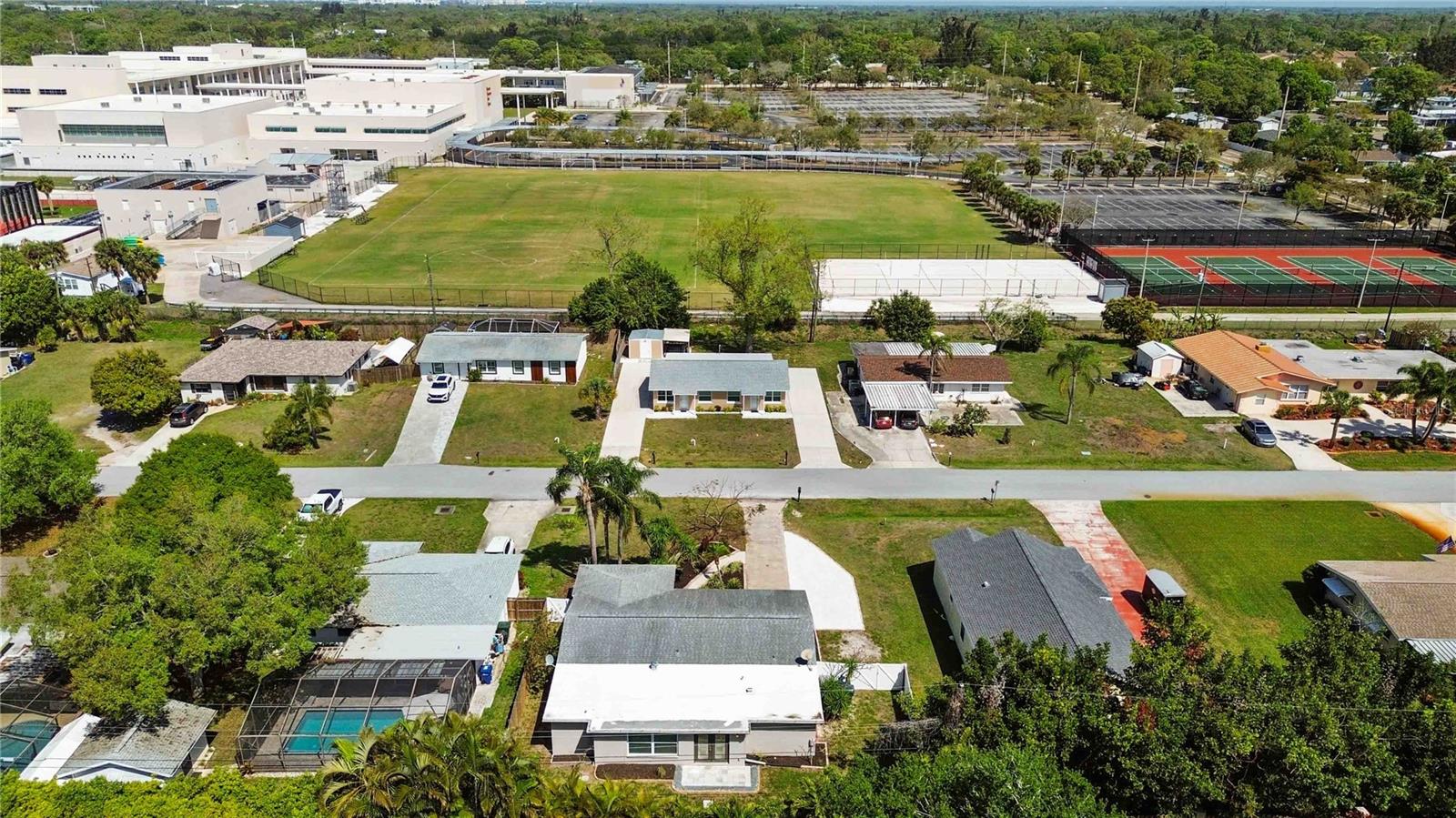 Image 61 of 72 For 2546 Parma Street