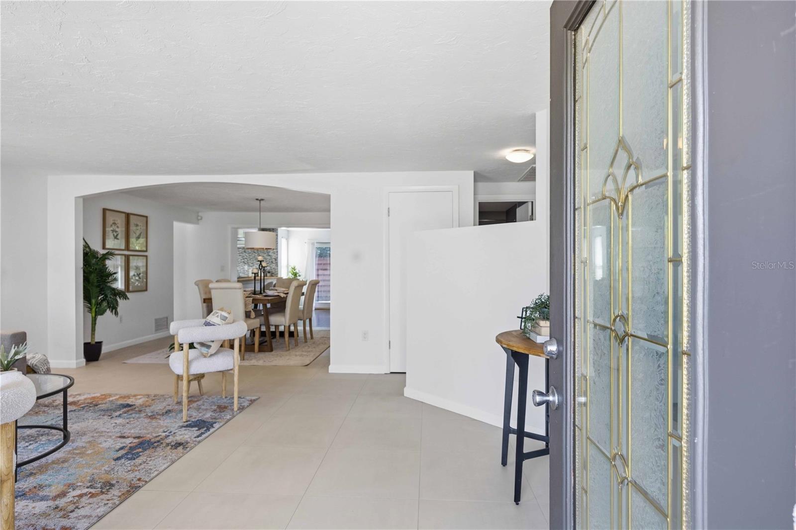 Image 7 of 72 For 2546 Parma Street