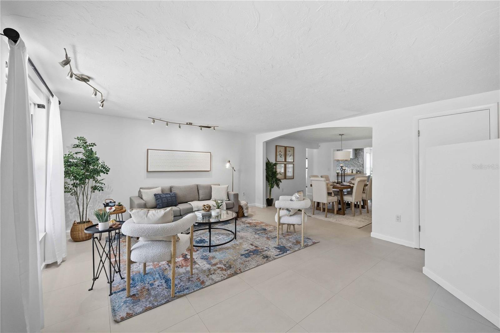 Image 9 of 72 For 2546 Parma Street