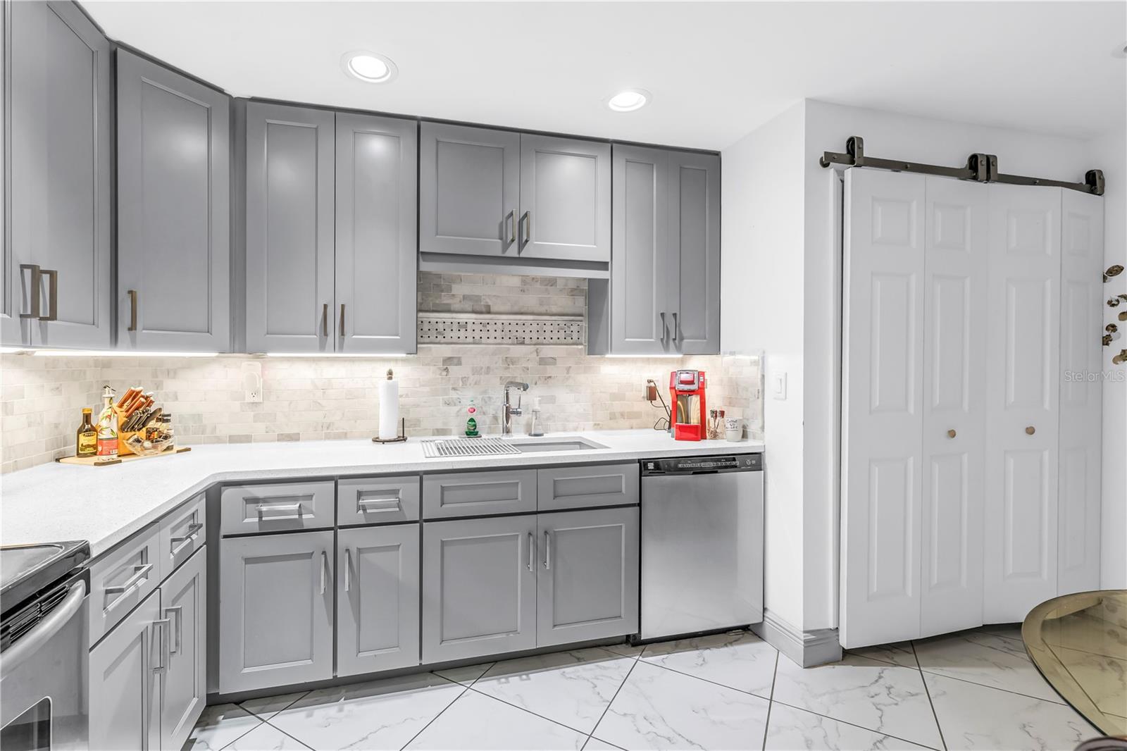 Image 13 of 52 For 415 Spring Lakes Boulevard 415 D