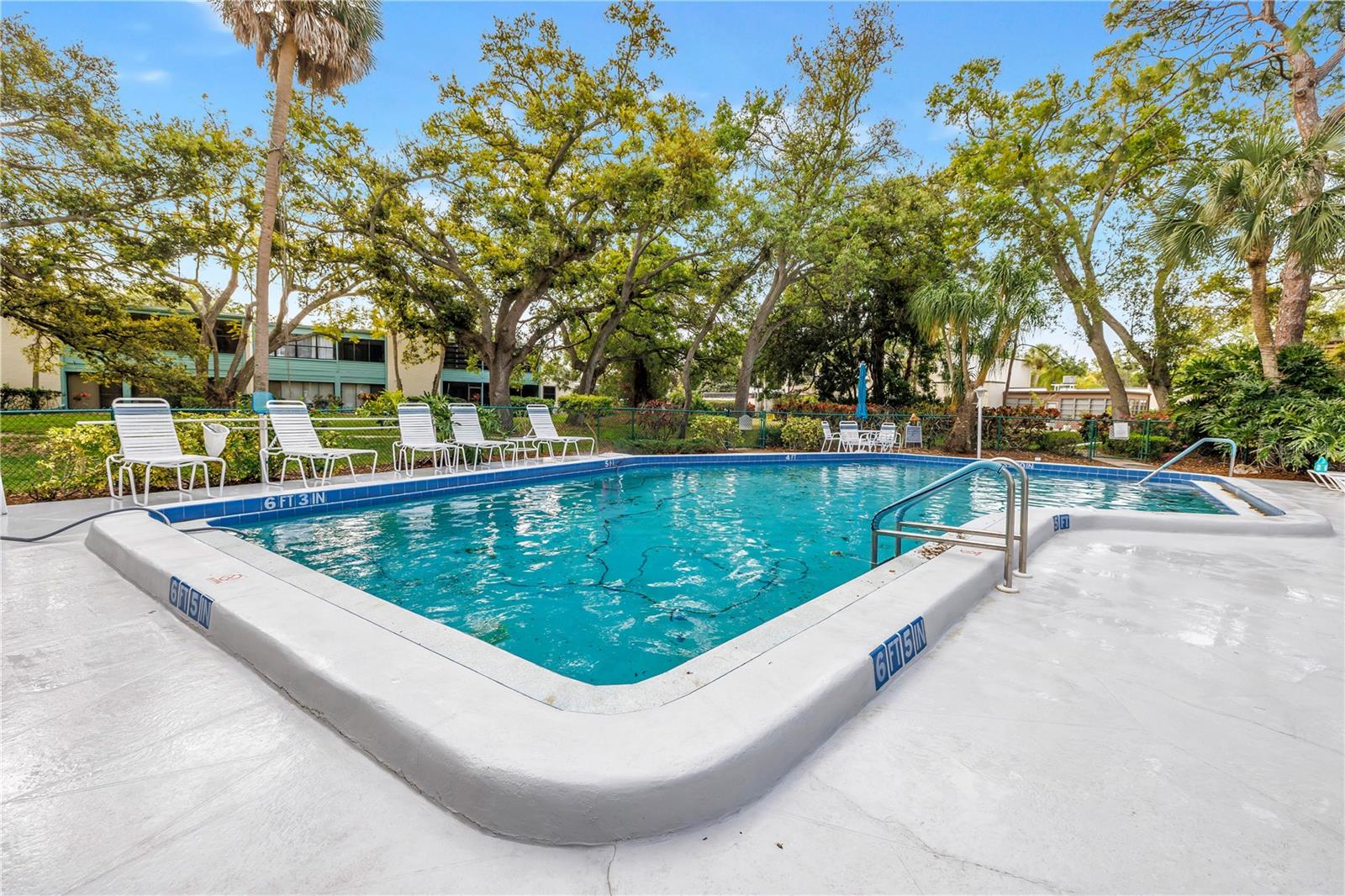 Image 39 of 52 For 415 Spring Lakes Boulevard 415 D