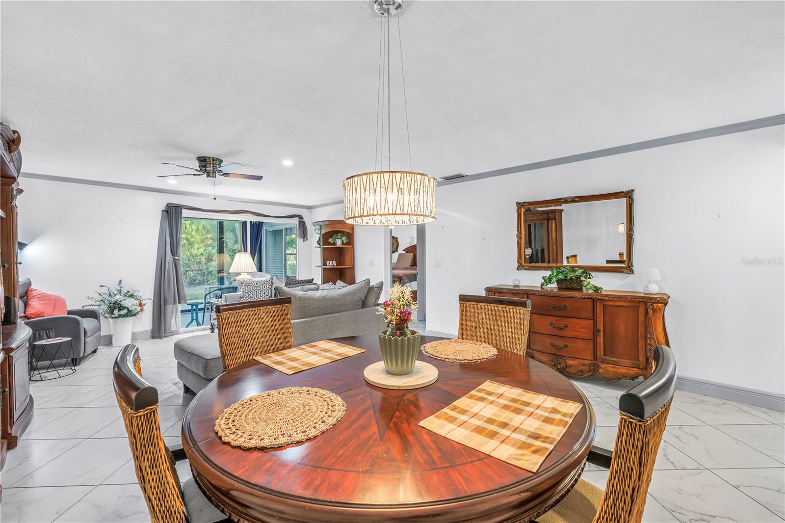 Image 7 of 52 For 415 Spring Lakes Boulevard 415 D